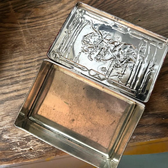 Vintage Riley’s Toffee Candy Tin - Picture 5 of 5